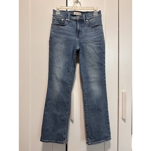 Madewell Women's Blue Mid-Rise Kick Out Jeans Size 26